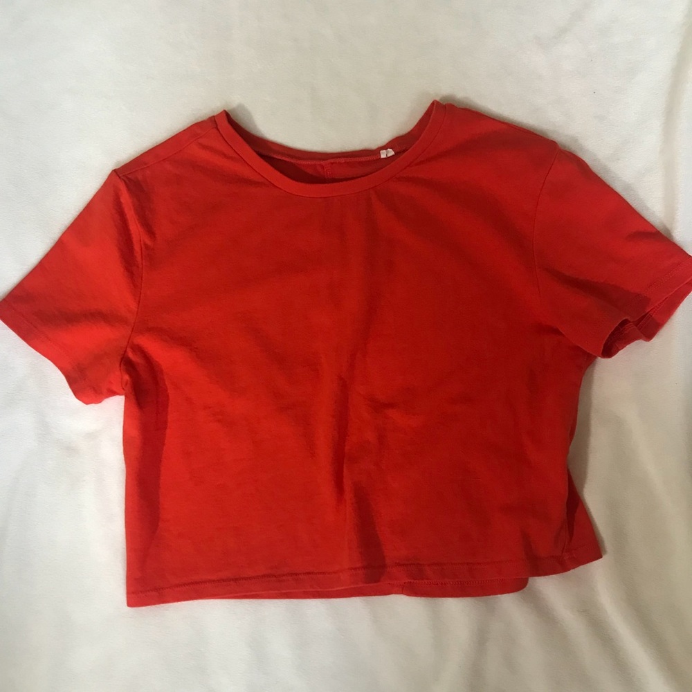 Red crop top